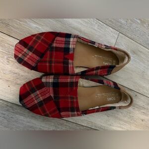 TOMS Women's Red and Blue Plaid Flats
